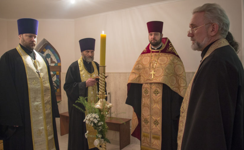 В храме святого апостола Андрея Первозванного г.Зеленоградска состоялось праздничное всенощное бдение