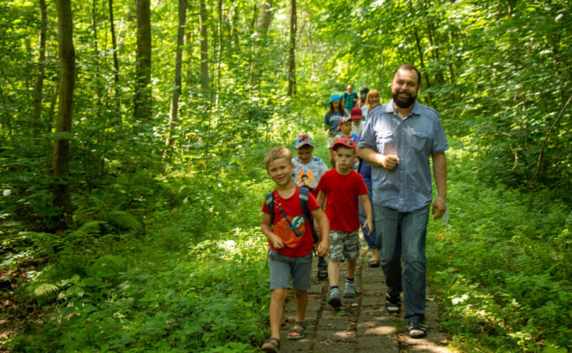Воскресная прогулка скаутов